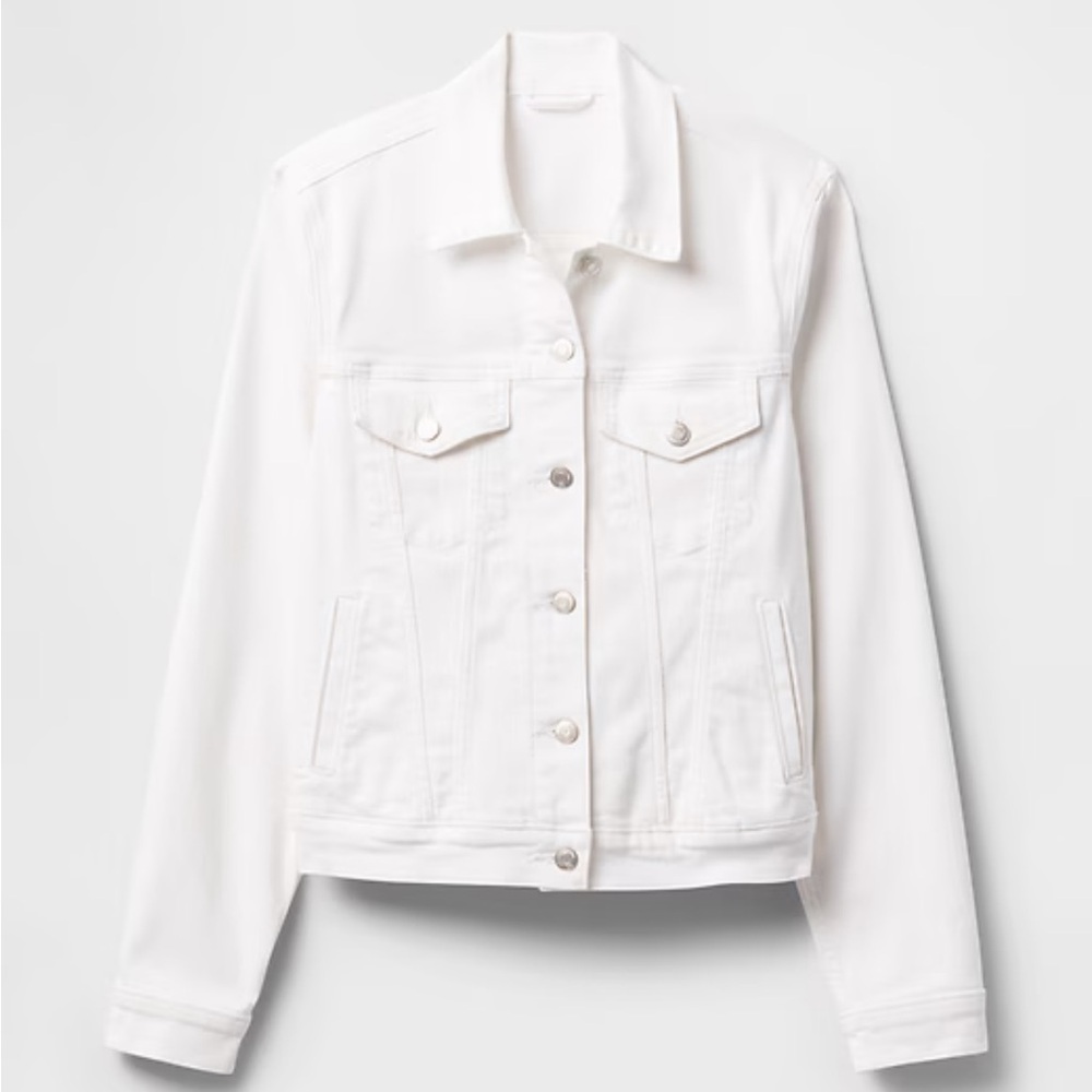 NWOT - GAP Icon White Denim Jacket
